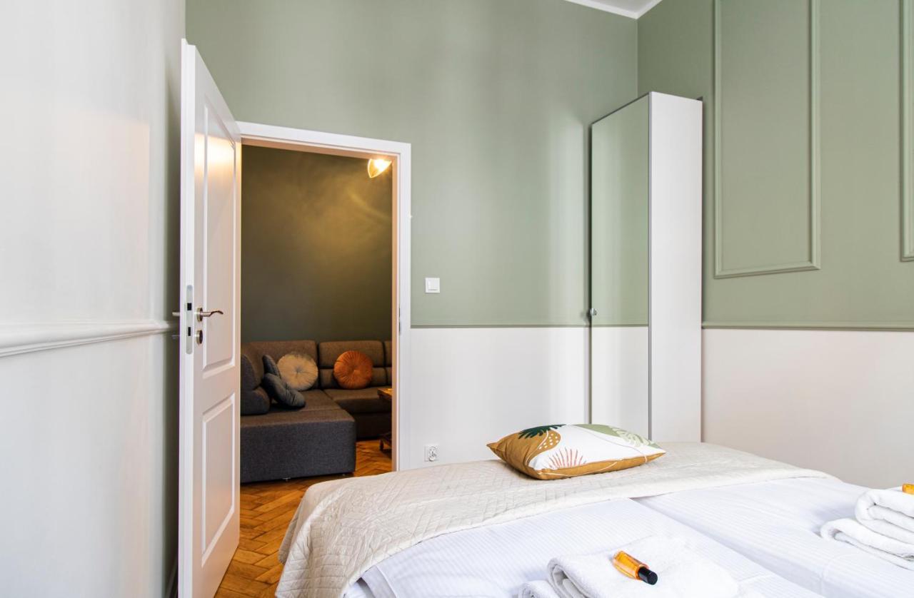 Modern Apartments Pilsudskiego Street كراكوفيا المظهر الخارجي الصورة